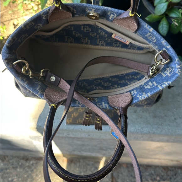 Y2K Dooney & Bourke Monogrammed denim Blue and Brown Satchel - Picture 10 of 12